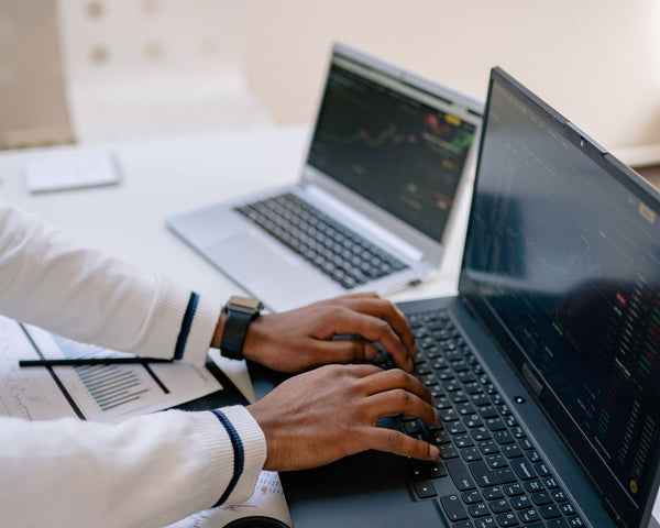 Qué laptop comprar entre $2 y $3 millones en Colombia: tres rutas sin gastar mal