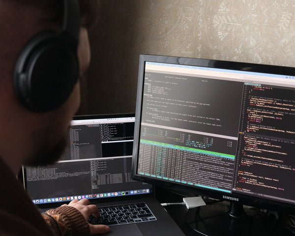 Qué laptop comprar para programación, Docker, máquinas virtuales y análisis de datos